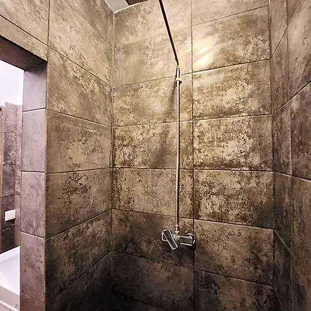 Kvant Hotel *